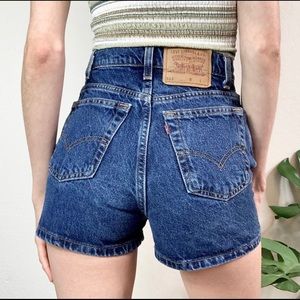 Vintage 512 Levi’s Shorts Size 24/25